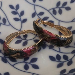 Vintage 80's-style enamel hoop earrings